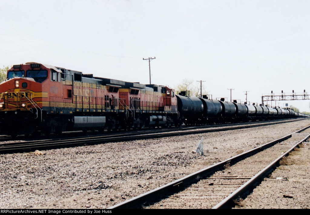 BNSF 4681 West